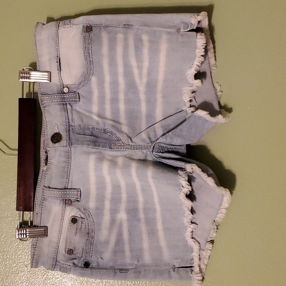 BKE Shorts - Size 26 - Stella (low rise) fit